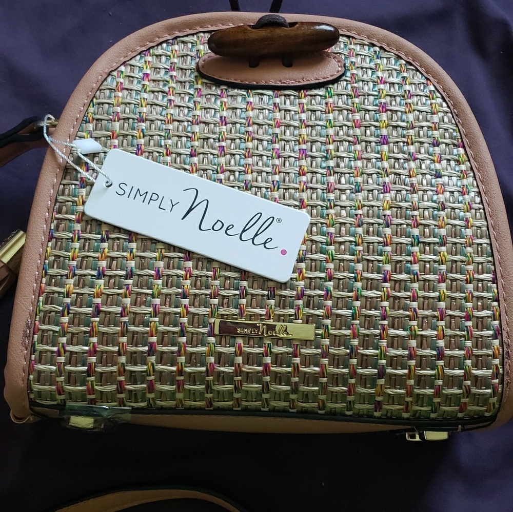 Small shoulder handbag